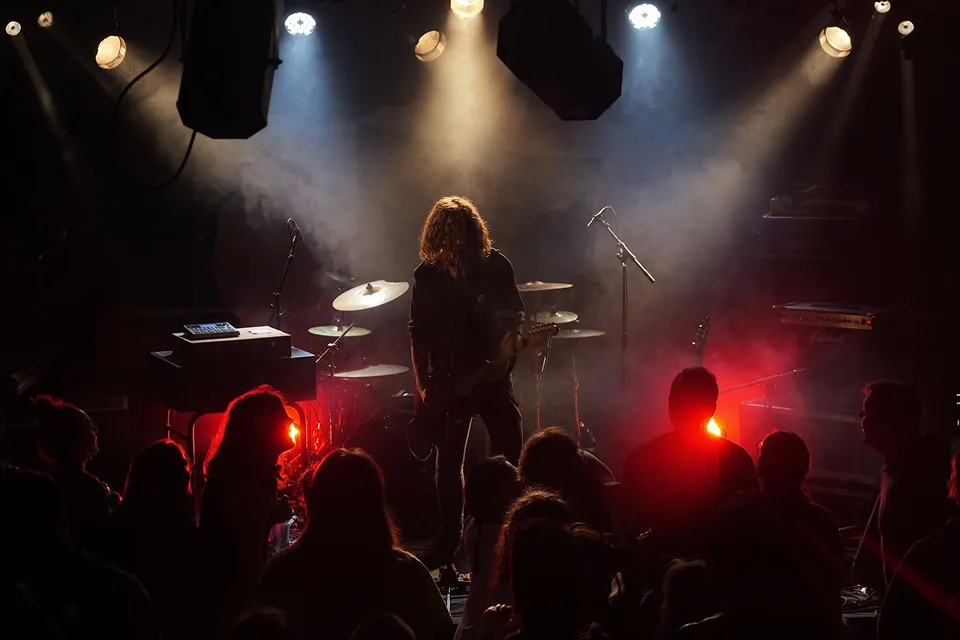 Aloïs en concert au festival Le Gros Tonneau